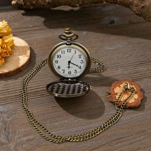 New Minimalist Round Pointer Quartz Pocket Watch for Men/Women